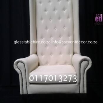 Furniture and Lounges 16
